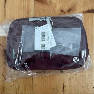 LULULEMON Everywhere Belt Bag LARGE Red Merlot